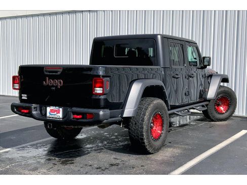 Used 2022 Jeep Gladiator Rubicon w/ Trailer Tow Package AWD/4WD image 11
