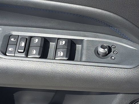 New 2026 Jeep Compass Limited w/ Sun, Sound & Navigation Group AWD/4WD image 28