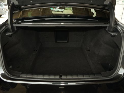 Used 2023 BMW 760i xDrive w/ Luxury Rear Seating Package AWD/4WD image 33