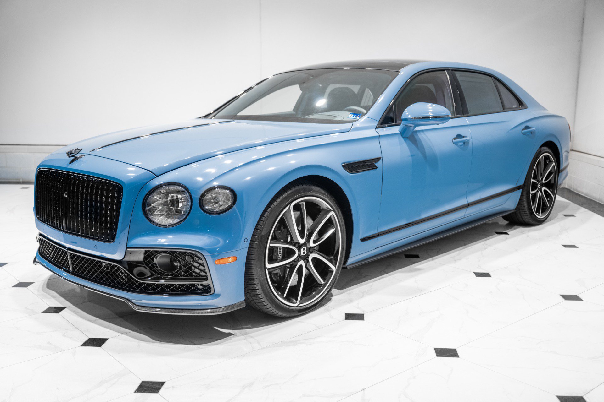 Used 2024 Bentley Flying Spur V8 AWD/4WD image 9