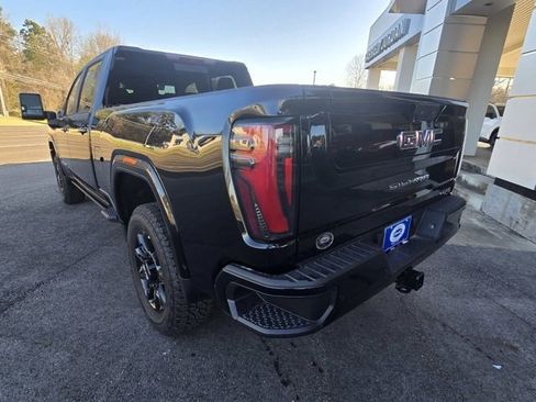 New 2025 GMC Sierra 2500 AT4 w/ AT4 Premium Plus Package image 3