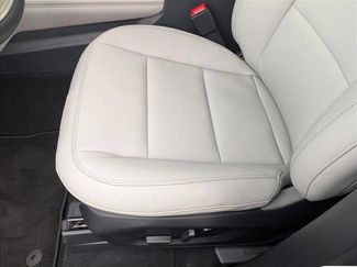 Used 2025 Ford Explorer Active w/ Active Comfort Package video 3