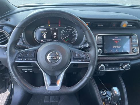 Used 2019 Nissan Kicks SR w/ SR Premium Package image 18