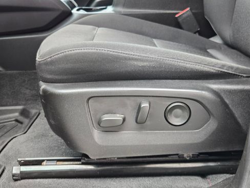 Used 2023 Chevrolet Colorado Trail Boss w/ Technology Package AWD/4WD image 23