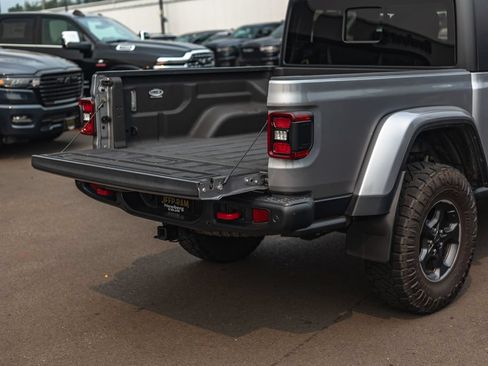Used 2021 Jeep Gladiator Rubicon AWD/4WD image 10