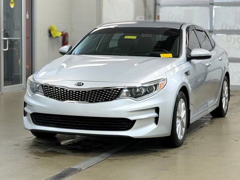 Used 2018 Kia Optima EX FWD image 3