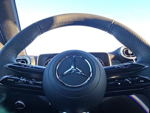 New 2026 Mercedes-Benz GLC 300 4MATIC image 29