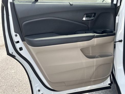 Used 2021 Honda Pilot Elite image 16