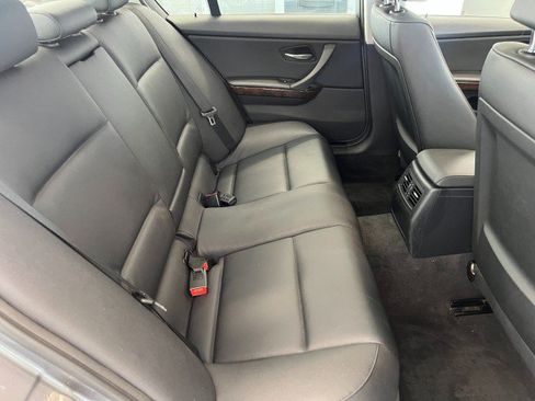 Used 2011 BMW 335i xDrive Sedan AWD/4WD image 25