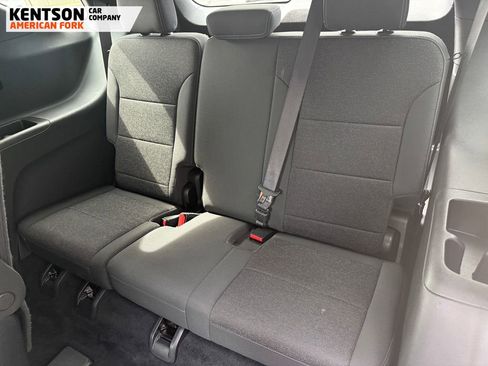 Used 2024 Chevrolet Traverse LT image 37