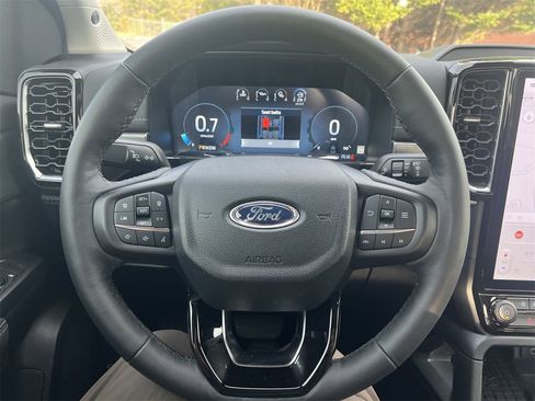 New 2025 Ford Ranger Lariat image 9