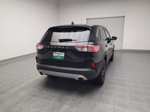 Used 2022 Ford Escape SE FWD image 7