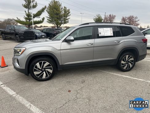 Used 2024 Volkswagen Atlas SE image 16