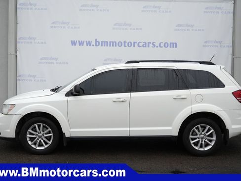 Used 2018 Dodge Journey SE w/ Mopar All Weather Group FWD image 8