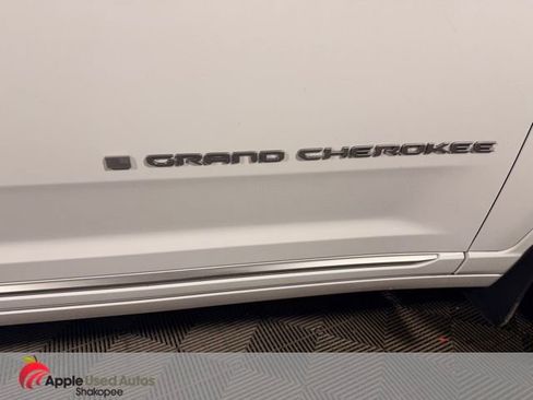 Certified 2024 Jeep Grand Cherokee Summit image 10