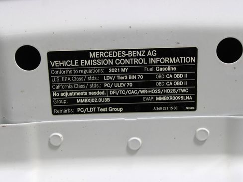 Used 2021 Mercedes-Benz GLB 250 4MATIC image 47