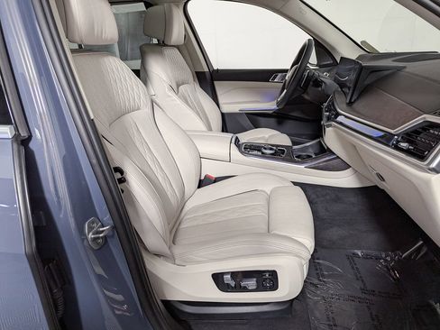 Used 2024 BMW X7 xDrive40i w/ Executive Package AWD/4WD image 32