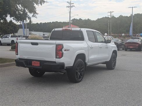 Certified 2025 Chevrolet Colorado Z71 w/ Z71 Convenience Package 2 image 8