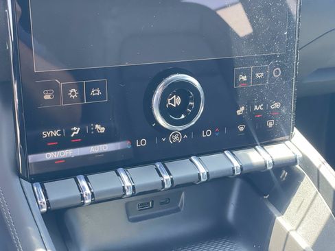 New 2026 GMC Terrain Elevation w/ Elevation Premium Package FWD image 15