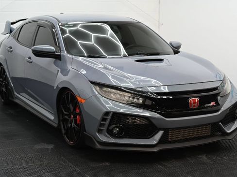 Used 2019 Honda Civic Type R image 2