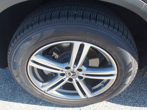 Used 2020 Mercedes-Benz GLC 300 image 26