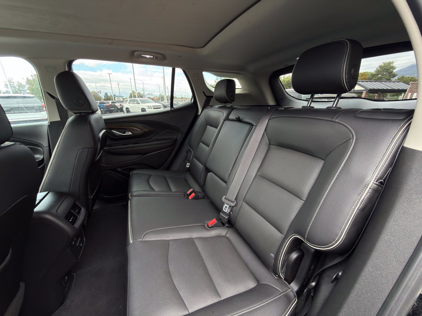 Used 2019 GMC Terrain Denali w/ LPO, 'HIT The Road' Package AWD/4WD image 24