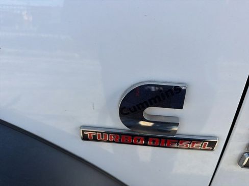 Used 2018 RAM 5500 Tradesman w/ Power & Remote Entry Group image 8