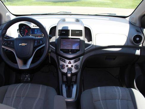 Used 2016 Chevrolet Sonic LT FWD image 27