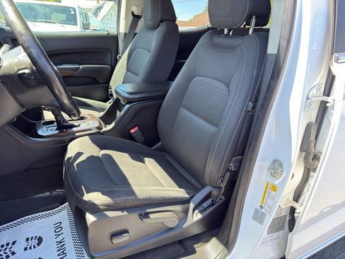 Used 2015 GMC Canyon SLE AWD/4WD image 14
