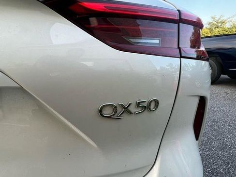 Used 2019 INFINITI QX50 Essential w/ Sensory Package AWD/4WD image 24
