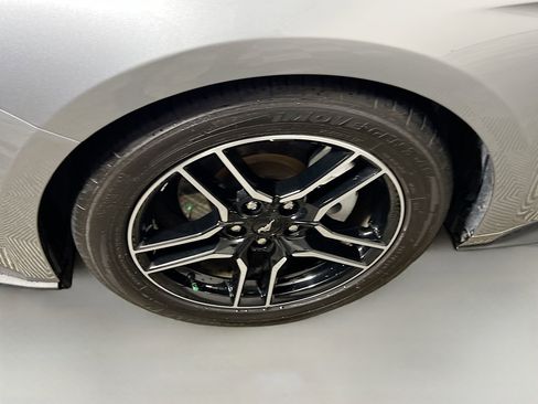 Used 2023 Ford Mustang Premium image 14