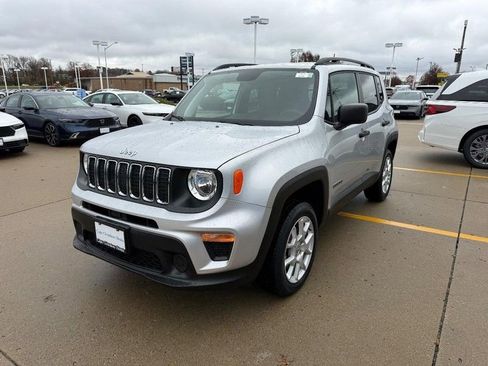 Used 2019 Jeep Renegade Sport w/ Sport Appearance Group image 6