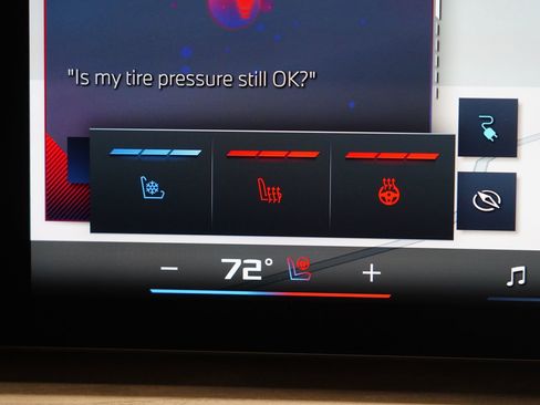 Used 2025 BMW i7 M70 w/ Executive Package image 26