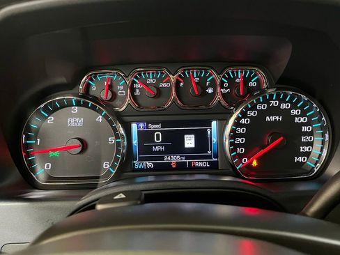 Used 2018 Chevrolet Silverado 1500 LT w/ All Star Edition image 19