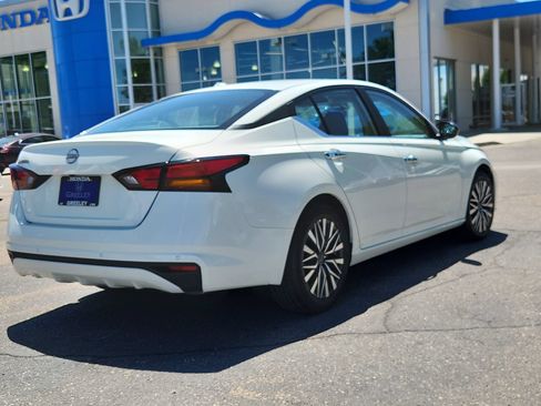 Used 2025 Nissan Altima 2.5 SV FWD image 5