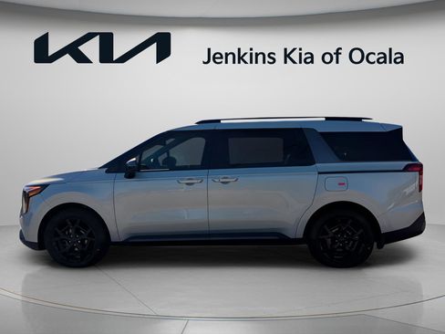 New 2026 Kia Carnival SX w/ SX Dark Edition Package FWD image 6
