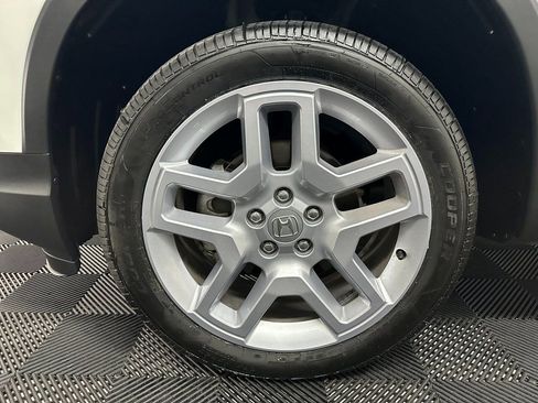 Used 2025 Honda Passport EX-L image 39