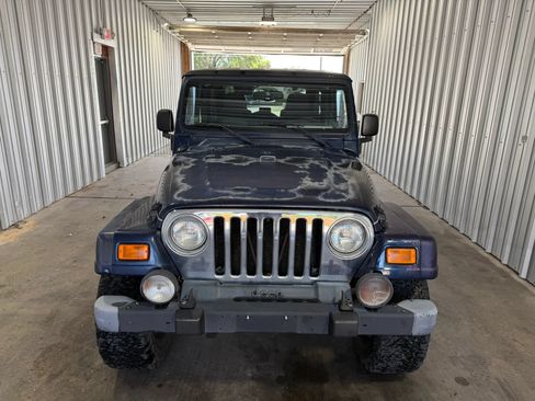 Used 2006 Jeep Wrangler Unlimited AWD/4WD image 3