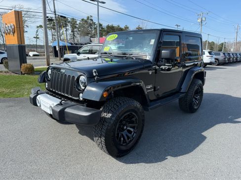 Used 2014 Jeep Wrangler Sahara w/ Connectivity Group image 4
