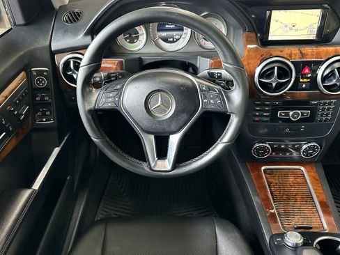 Used 2015 Mercedes-Benz GLK 350 2WD image 15
