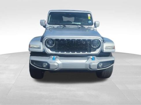 Used 2024 Jeep Wrangler High Altitude AWD/4WD image 3