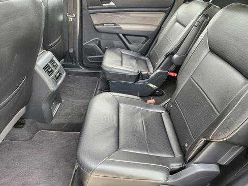 Used 2021 Volkswagen Atlas SE w/ Panoramic Sunroof Package FWD image 30