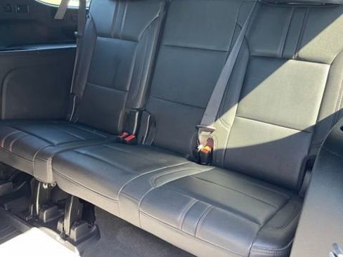 Used 2023 Chevrolet Suburban RST image 27