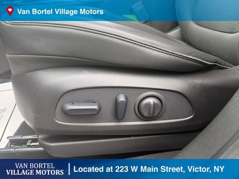 Used 2023 Buick Encore GX Select w/ Safety Package II FWD image 12