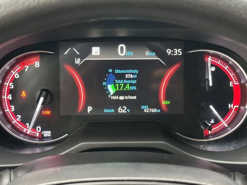 Used 2025 Toyota RAV4 XLE FWD image 32
