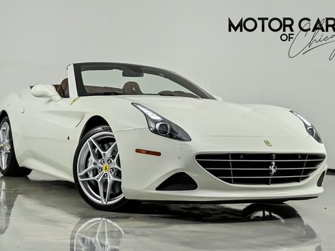 Used 2017 Ferrari California T RWD image 1