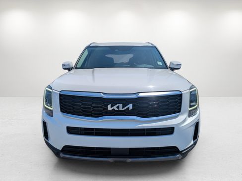 Used 2022 Kia Telluride S FWD image 2