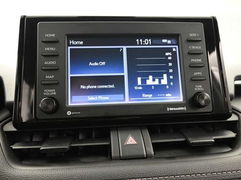 Used 2022 Toyota RAV4 LE FWD image 19