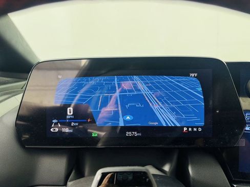 Used 2024 Chevrolet Equinox EV RS image 10