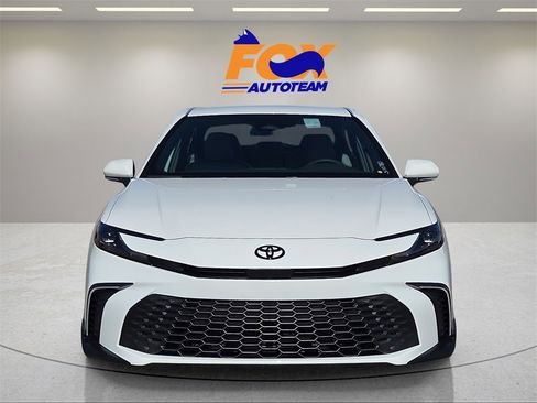 New 2026 Toyota Camry SE image 7